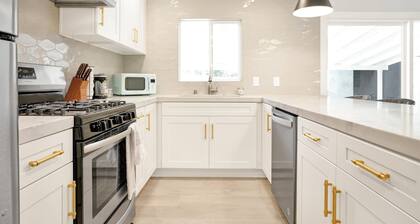 Beautifully Remodeled 3BR Home 5mi to Disney!