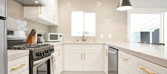 Beautifully Remodeled 3BR Home 5mi to Disney!