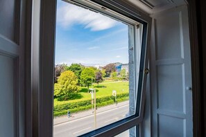 Interior - Eyre View Suites - Apt #1 - Sleeps 2 (Galway City)