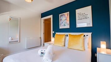 1 bedroom, iron/ironing board, travel cot, WiFi