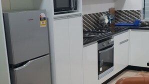 Apartament, 3 dormitoris | Cuina privada