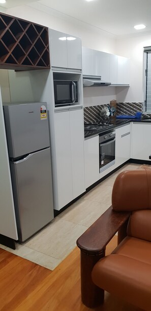 Apartment, 3 Bedrooms | Private kitchen