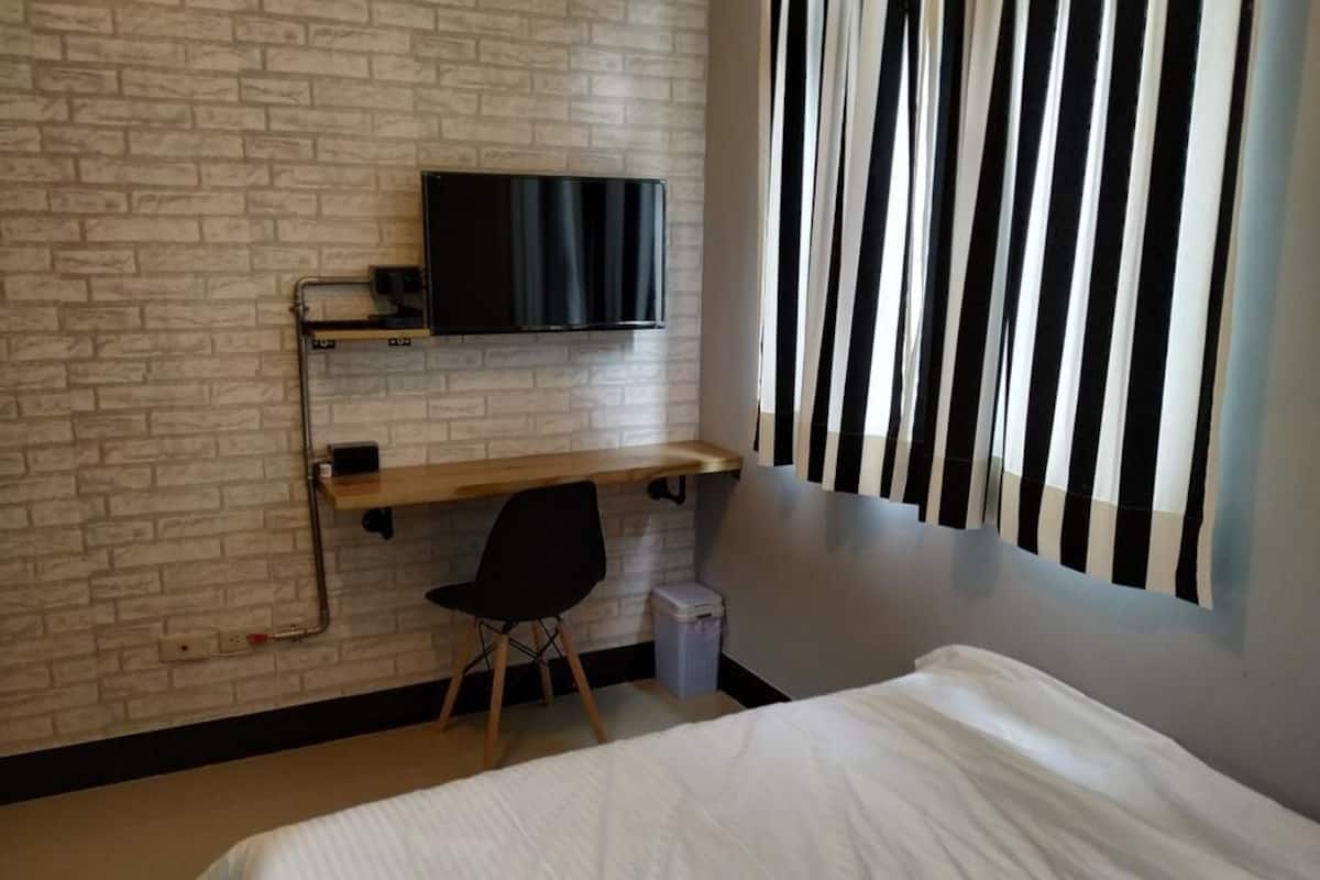 Habitación doble | Televisión