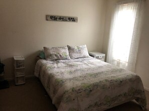 1 bedroom, WiFi, bed sheets