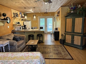 Interior - Country Get Away (Summerville)