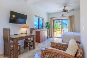 1 chambre, fer et planche à repasser, Wi-Fi, draps fournis