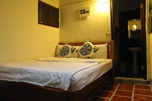 Desk, free WiFi, bed sheets