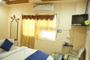 Rollaway beds, free WiFi