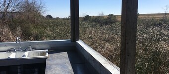 "Schoon / onderhouden volledig gemeubileerd en luxe LODGE" - Blue Marlin Lodge