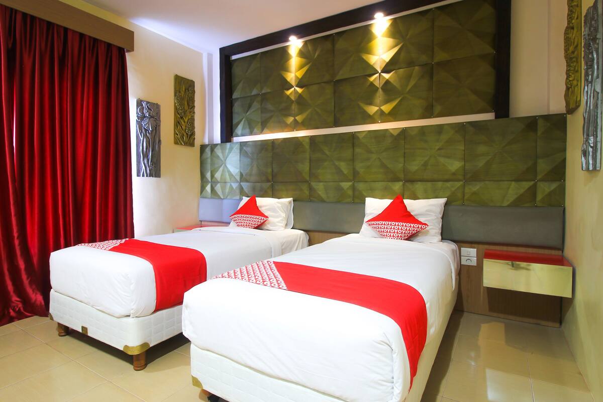 Deluxe Twin Room | Desk, free WiFi, bed sheets