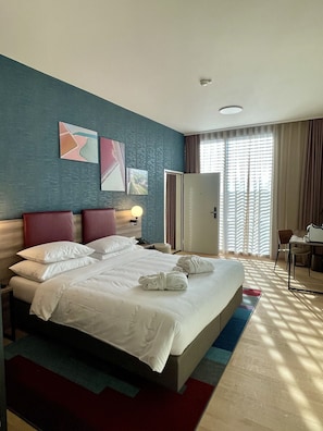 Family Suite, 1 Double Bed and 1 Double Sofa Bed | 1 bedroom, in-room safe, desk, blackout drapes