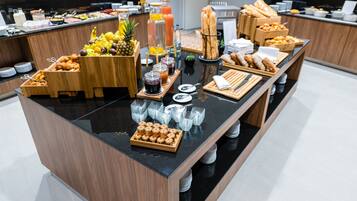Daily buffet breakfast (CHF 27 per person)
