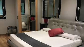1 habitación, cubrecamas, wifi gratis y ropa de cama