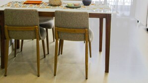 Căn hộ Deluxe | Khu vực ăn uống tại phòng