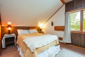 3 chambres, fer et planche à repasser, Wi-Fi, draps fournis