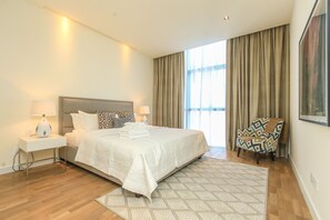 DHH - High Floor 2 Beds Close To Mazaya Centre City Walk B22 | Individually decorated, individually furnished, laptop workspace - Driven Holiday Homes - City Walk 22 (Dubai)