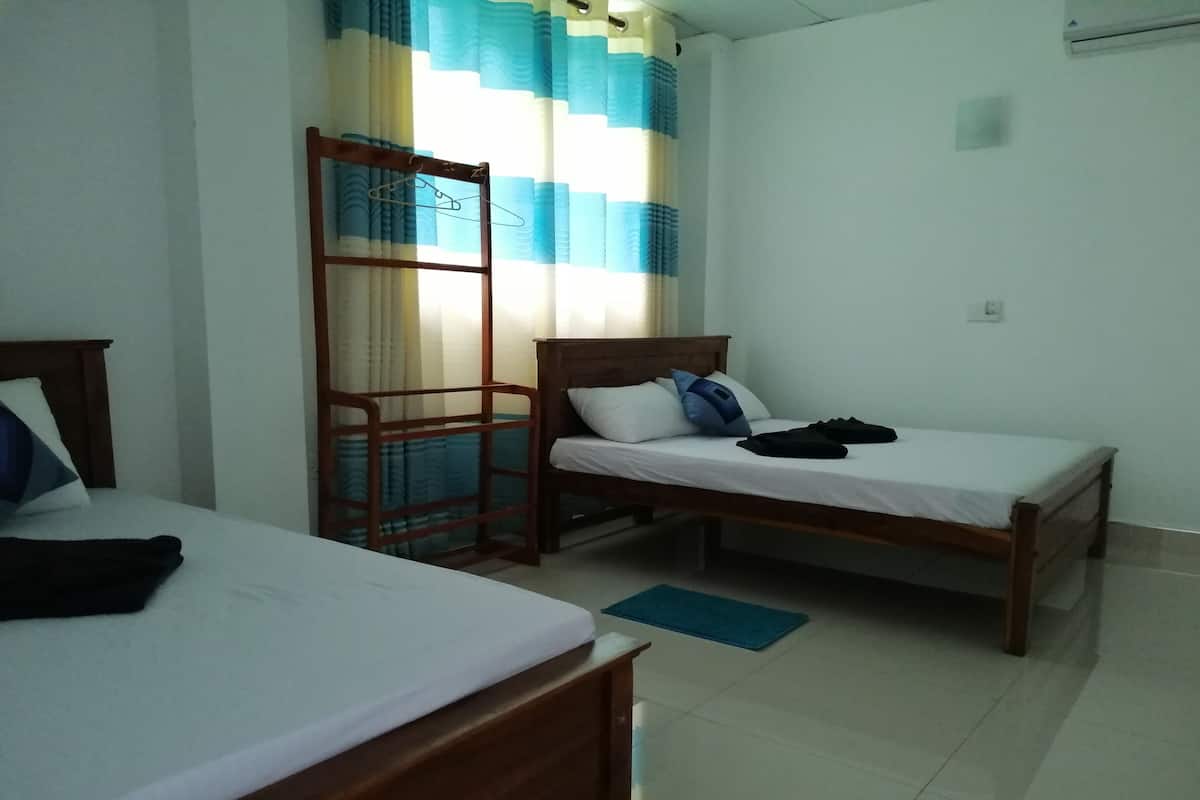 Comfort Triple Room | Memory foam beds, laptop workspace, free WiFi, bed sheets