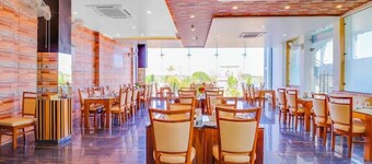 Hotel The Grand Bhavya Palace