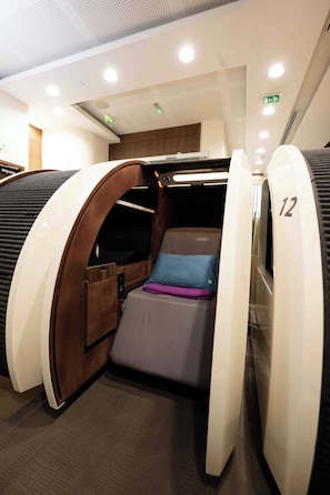 Laptop workspace - Sleepover Terminal 3, Concourse A – formerly sleep ‘n fly (Dubai)