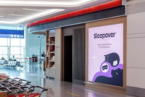 Exterior - Sleepover Terminal 3, Concourse A – formerly sleep ‘n fly (Dubai)