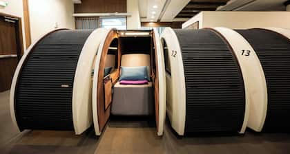 Sleepover Terminal 3, Concourse A – formerly sleep ‘n fly