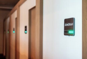 Hallway - Sleepover Terminal 3, Concourse A – formerly sleep ‘n fly (Dubai)