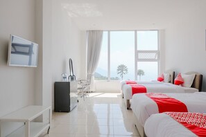 Suite Keluarga | Meja kerja, Wi-Fi gratis, dan seprai linen