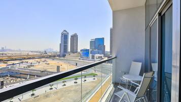 DHH - 2 Beds For The Price of 1 Bed Mada Residences Downtown | Balkong