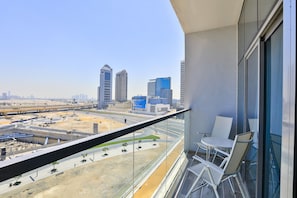 DHH - 2 Beds For The Price of 1 Bed Mada Residences Downtown | Balcone