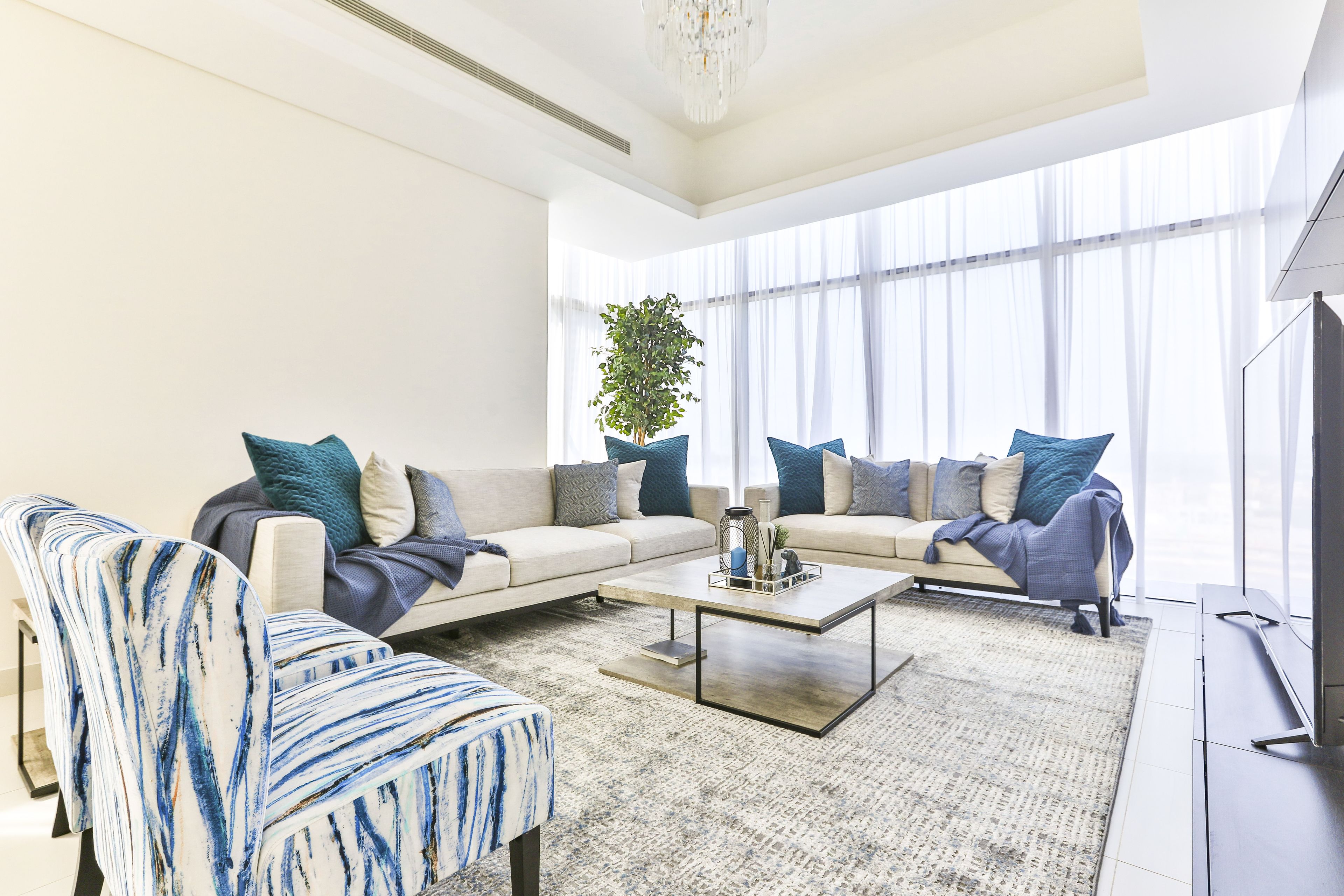 Deluxe Apartment, 2 Bedrooms, City View | Living area