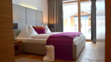 Apartment, 1 Bedroom | Premium bedding, in-room safe, desk, blackout drapes