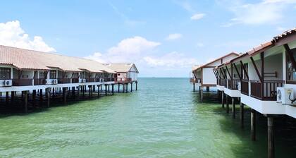 Alpine LXPD Water Chalet