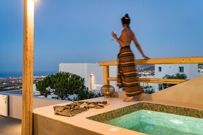 Apartment (Cave 1) | Terrace/patio