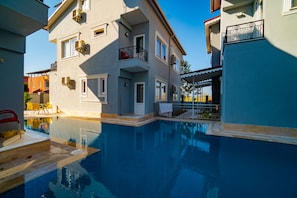 Seasonal outdoor pool