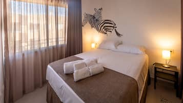 Appartement, 3 slaapkamers | Verduisterende gordijnen, gratis wifi, beddengoed