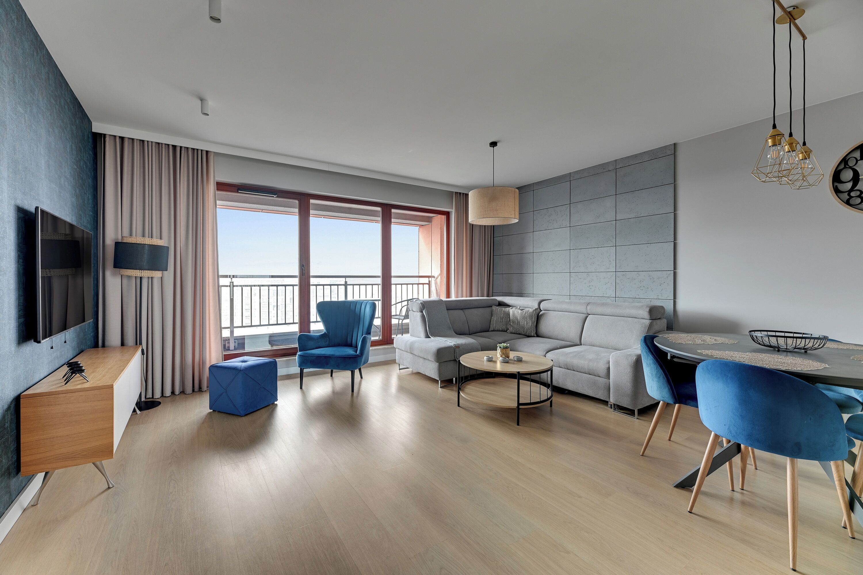Superior Apartment, 1 Bedroom, Air conditioning, River View | Living area | 50-inch TV with cable channels