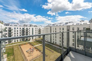 City appartement | Uitzicht vanaf balkon