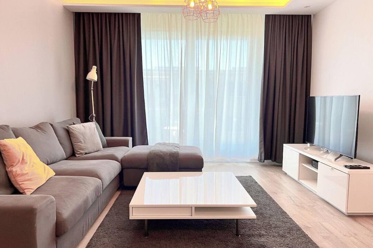 Club Apartment | 2 bedrooms, hypo-allergenic bedding, individually decorated