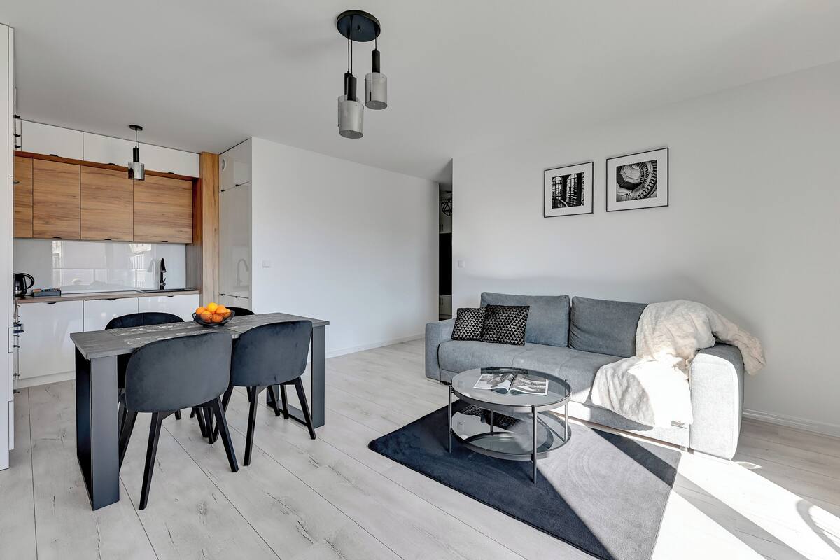 Classic Apartment | 2 bedrooms, hypo-allergenic bedding, individually decorated