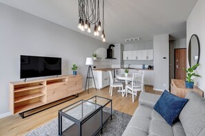 City Apartment | Hypo-allergenic bedding, individually decorated, individually furnished