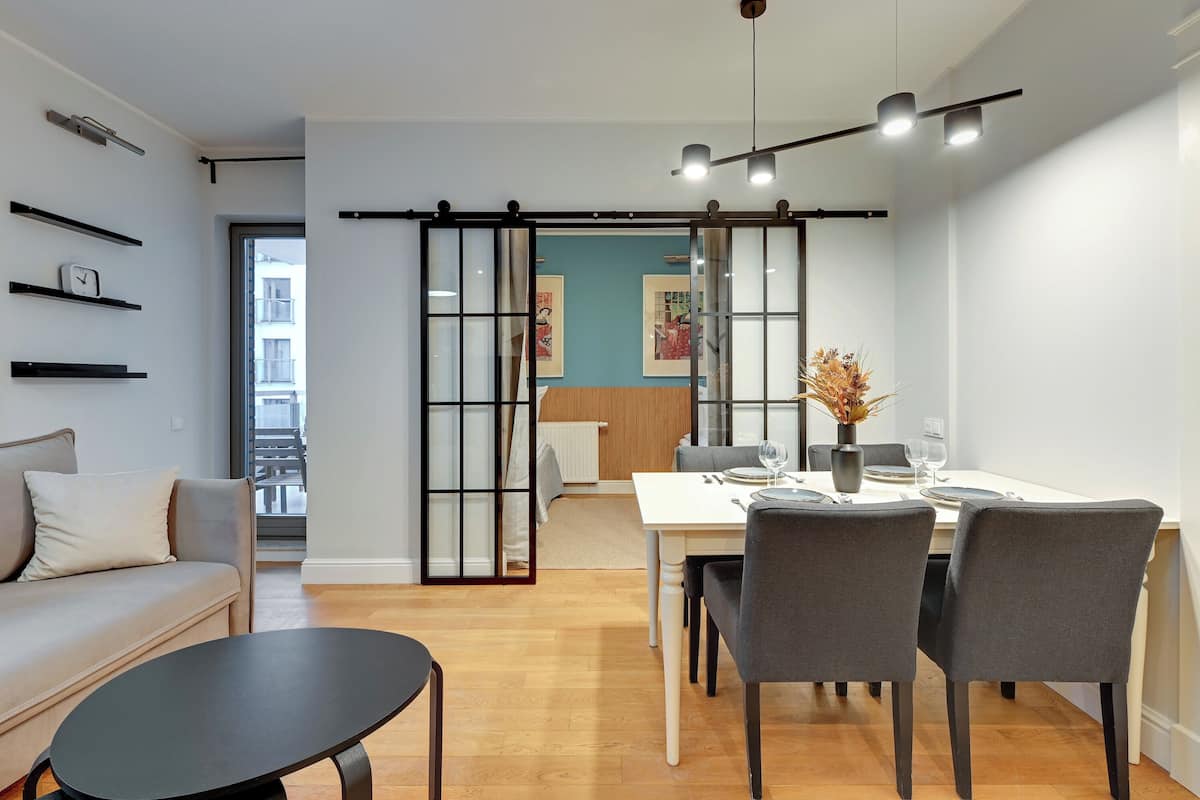 1 habitación, ropa de cama hipoalergénica y decoración personalizada