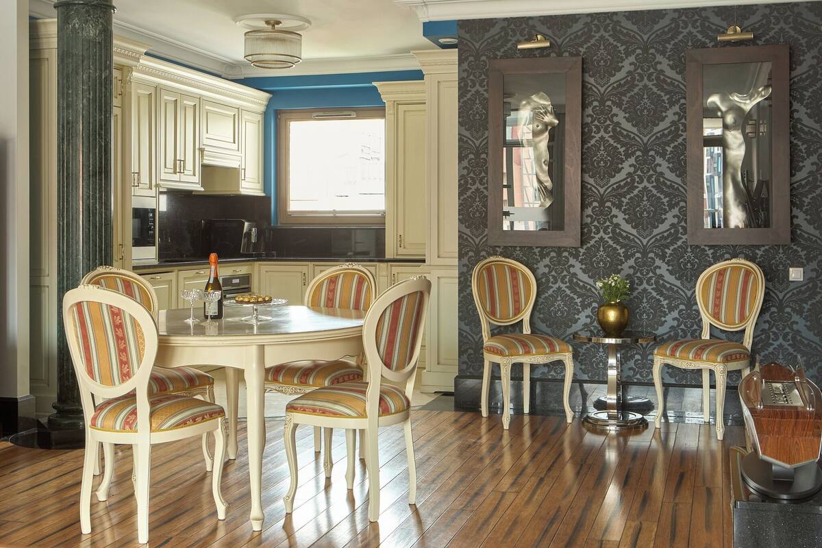 Superior Apartment | Private kitchenette | Coffee/tea maker, fridge, stovetop, dishwasher