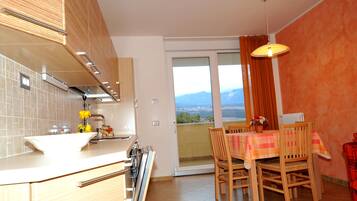 Appartement, 2 chambres, coin cuisine (Trilocale) | Coin cuisine privé