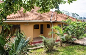 Fachada da propriedade