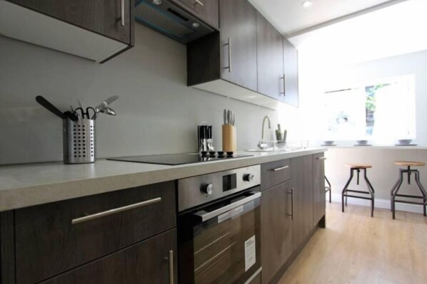 Apartment, 1 Bedroom, Non Smoking | Private kitchen