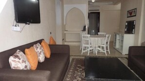 Apartament | Sala d'estar | Televisor de pantalla plana 