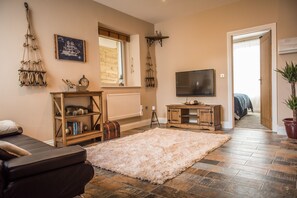 豪華公寓 | 客廳 | 43-吋平面電視、數位頻道、電視、Netflix