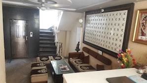 Living area - Hotel Fateh Villa (Udaipur)