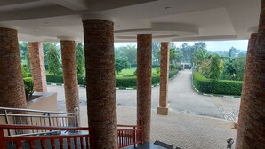 واجهة المنشأة