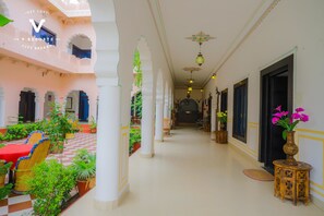 Entrada interior